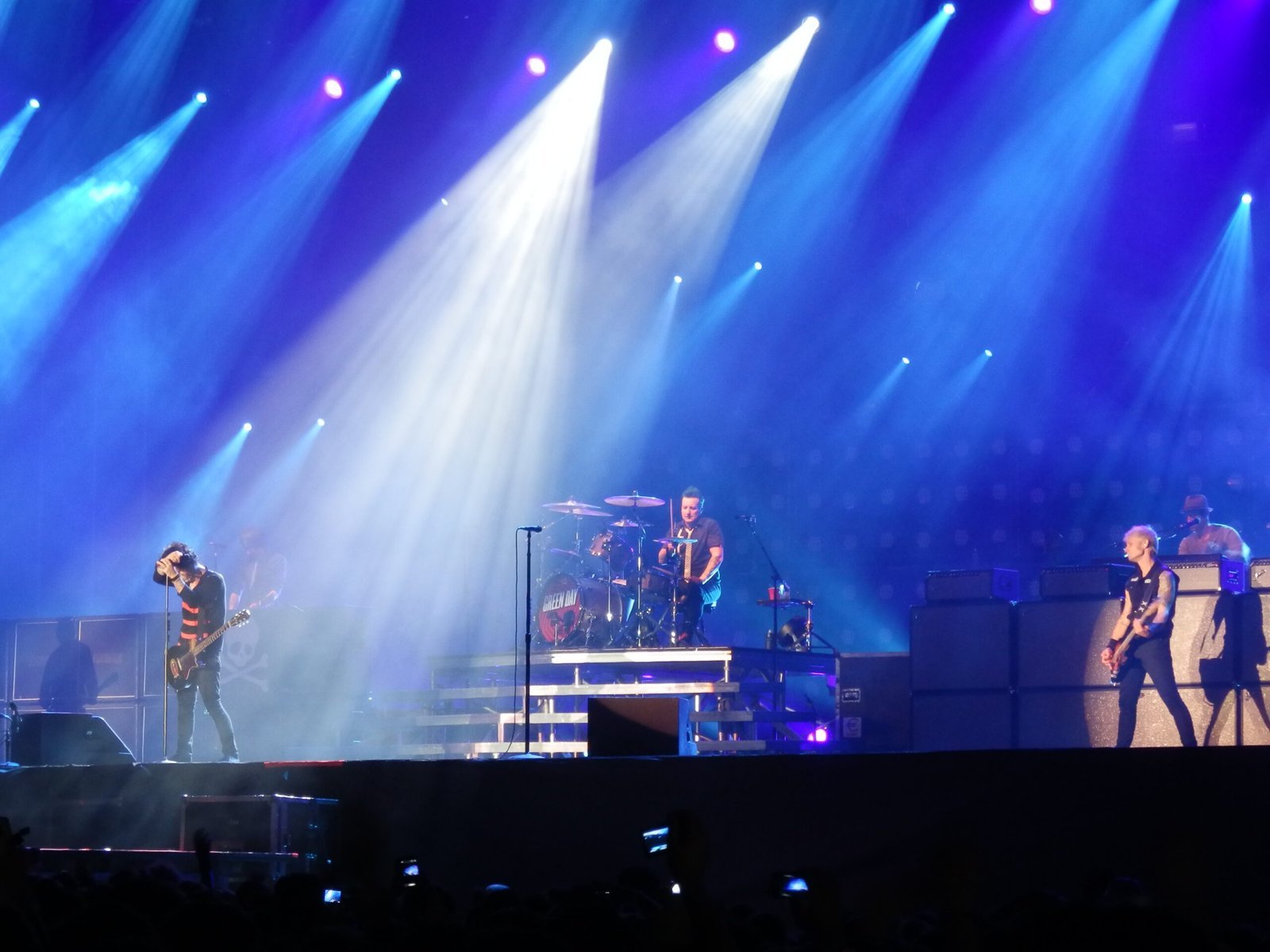 4. Green Day - Cigarettes and Valentines (By Σπάρτακος, CC BY-SA 3.0)