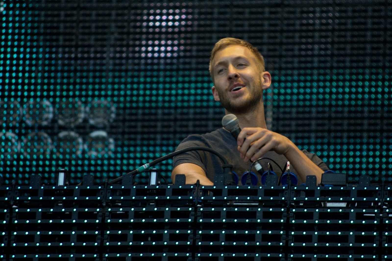 3. Calvin Harris: From a Fish Factory to Forbes' Highest-Paid DJ (By Carlos Delgado, CC BY-SA 3.0)