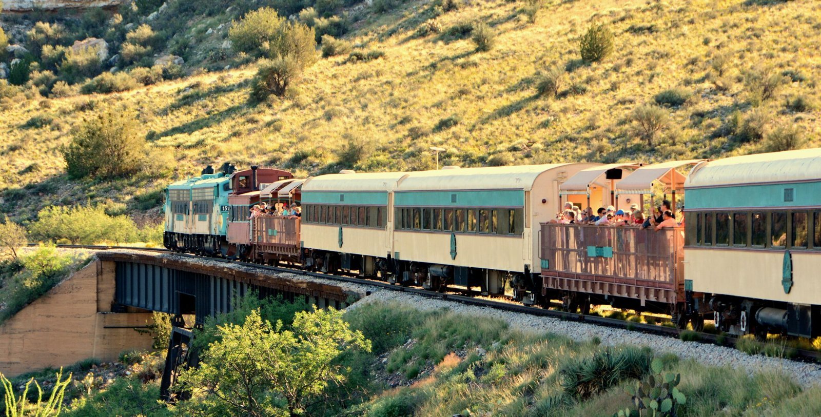 10. Verde Canyon Railroad: Arizona's Hidden Canyon (On the Verde Canyon Railroad, CC BY 2.0)
