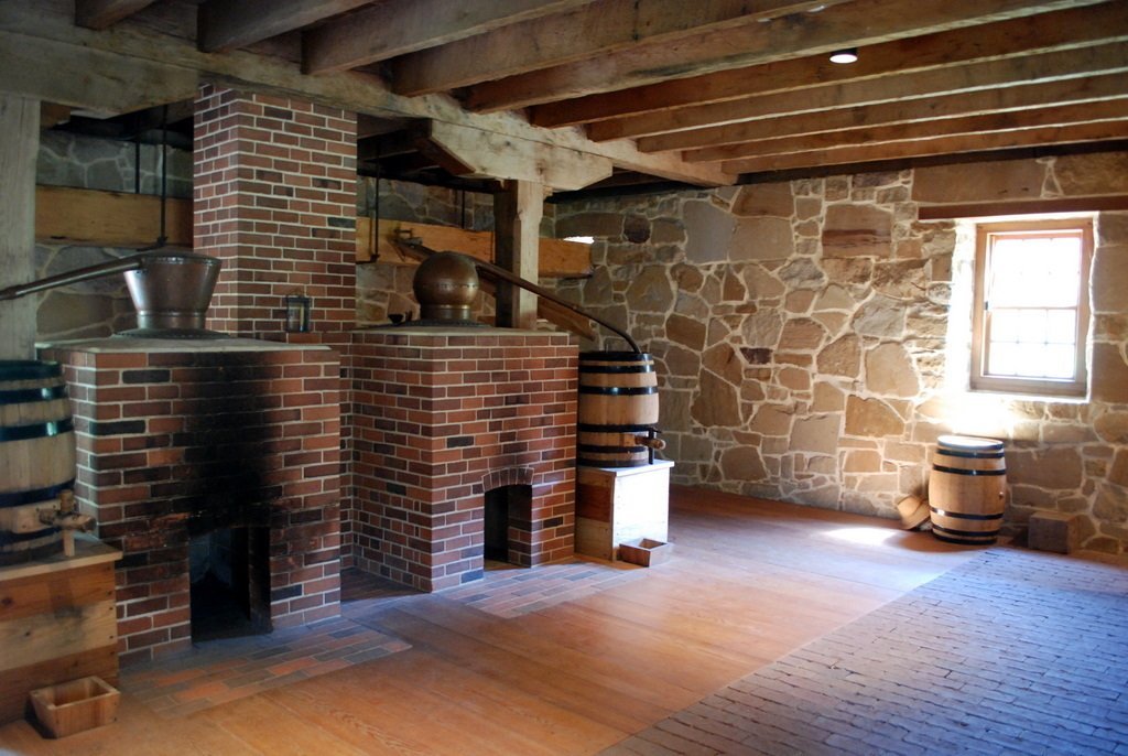 4. Washington Was a Successful Whiskey Distiller (By Jrozwado, CC BY-SA 4.0)