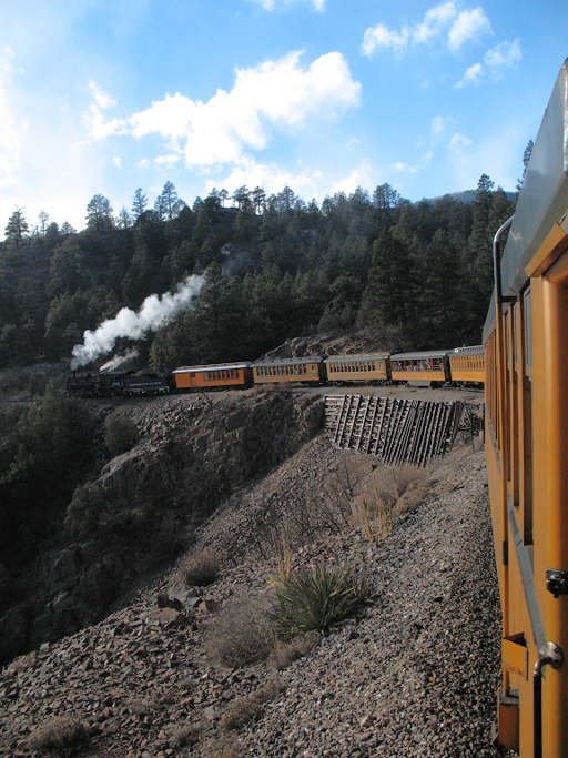 7. The Durango & Silverton Narrow Gauge Railroad: Colorado's Living Time Machine (By User: (WT-shared) Charles at  wts wikivoyage, CC BY-SA 4.0)