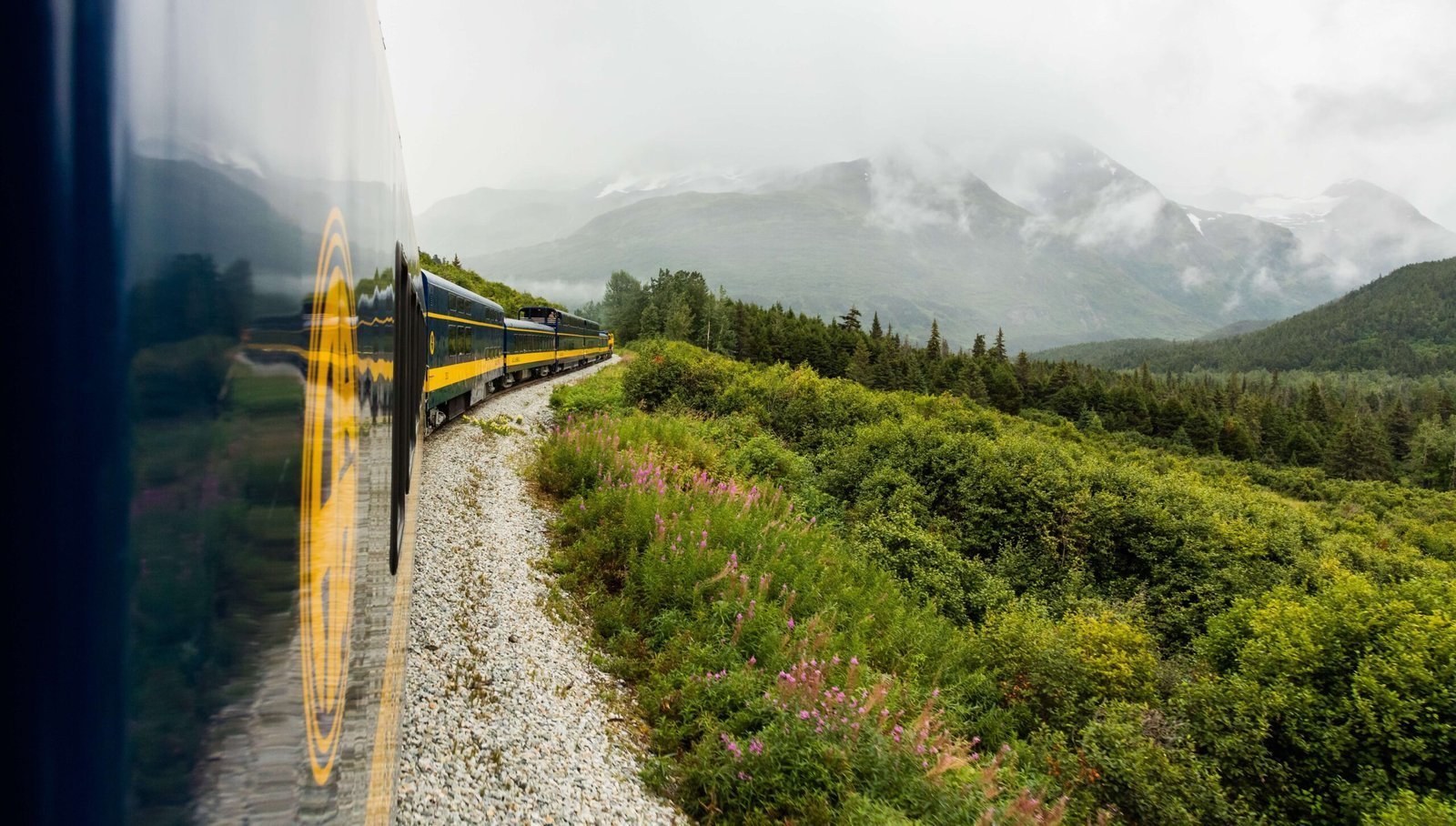 11. The Alaska Railroad: Fairbanks to Seward (By Diego Delso, CC BY-SA 4.0)