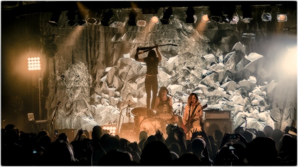 Sleater-Kinney: The Riot Grrrl Revolution That Still Burns (davidjlee, Flickr, CC BY 2.0)