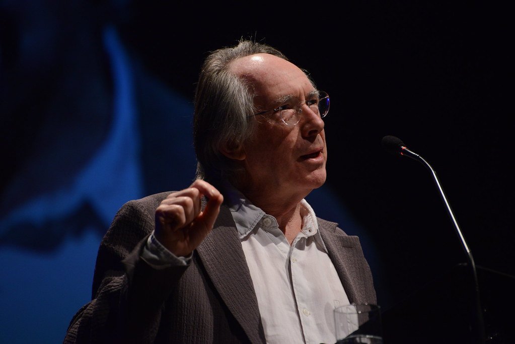 5. Atonement by Ian McEwan (fronteirasweb, Flickr, CC BY-SA 2.0)