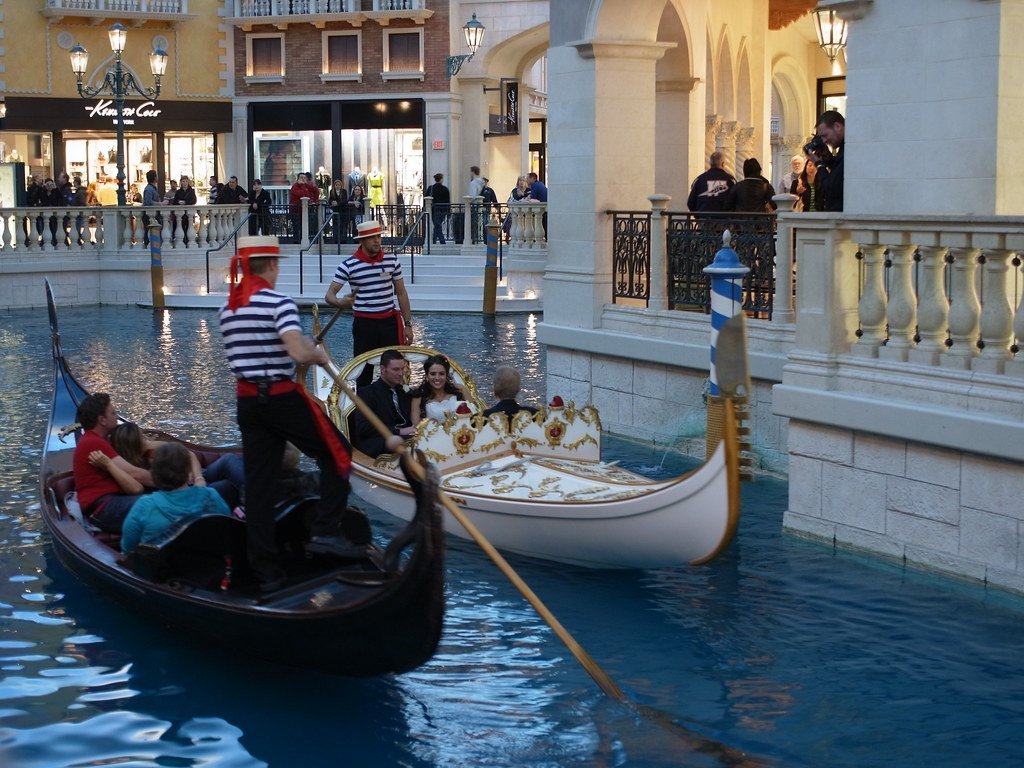 8. Venice, Italy: A City Built on Water and Wonder (tolomea, Flickr, CC BY 2.0)