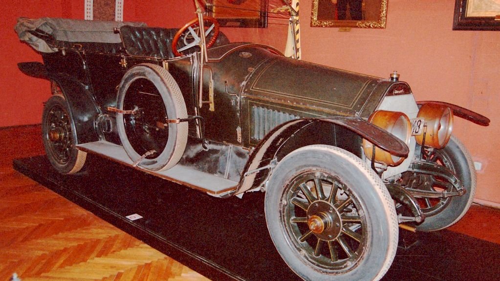 12 Uncanny Coincidences Involving Famous Figures That Will Astound You