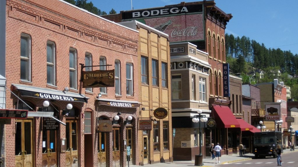 12 Charming Small Towns in the US That Feel Like a Step Back in Time