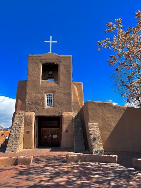 6. Santa Fe, New Mexico - Art, Adobe, and Ancient Culture (Image Credits: Pexels)