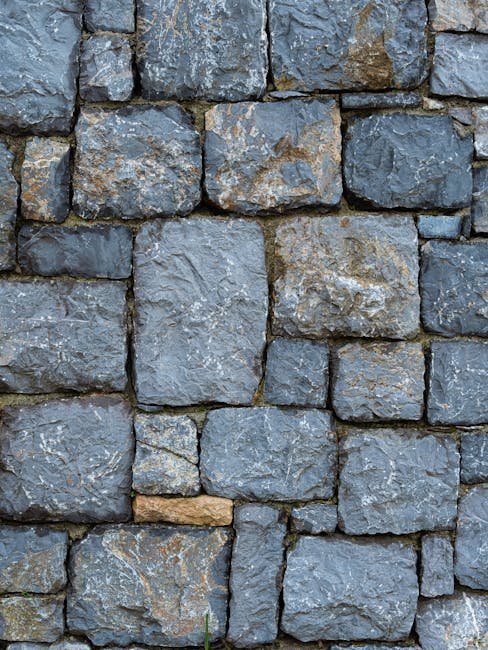8. Stone Wall Fence: Permanent, Proud, and Impossibly Charming (Image Credits: Pexels)