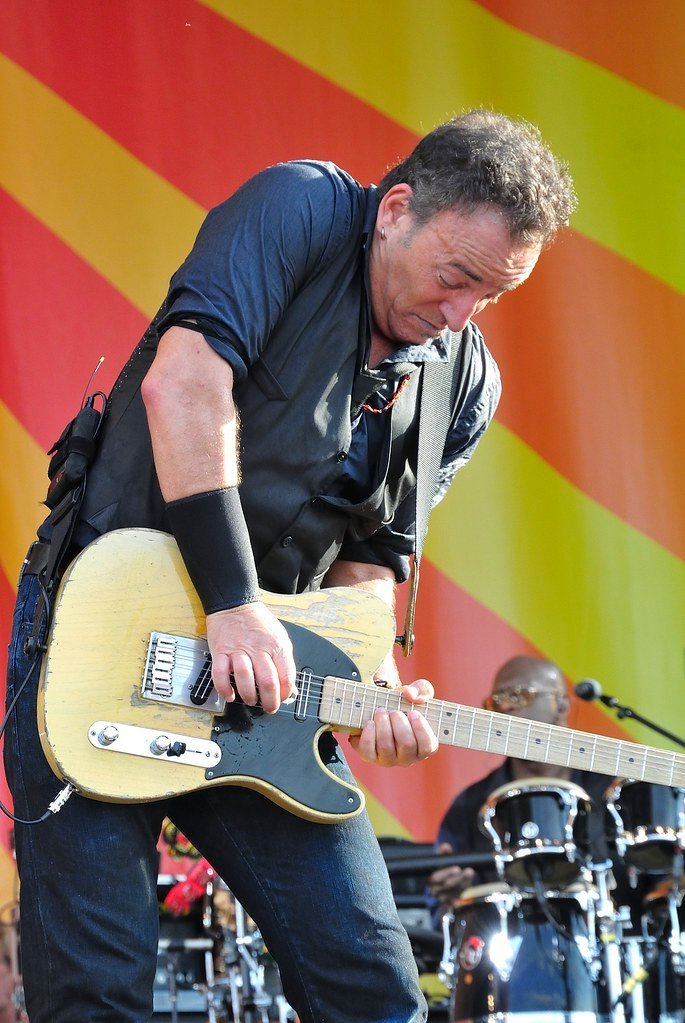 9. Bruce Springsteen – "Thunder Road" (1975): "The Screen Door Slams, Mary's Dress Sways" (kyonokyonokyono, Flickr, CC BY 2.0)