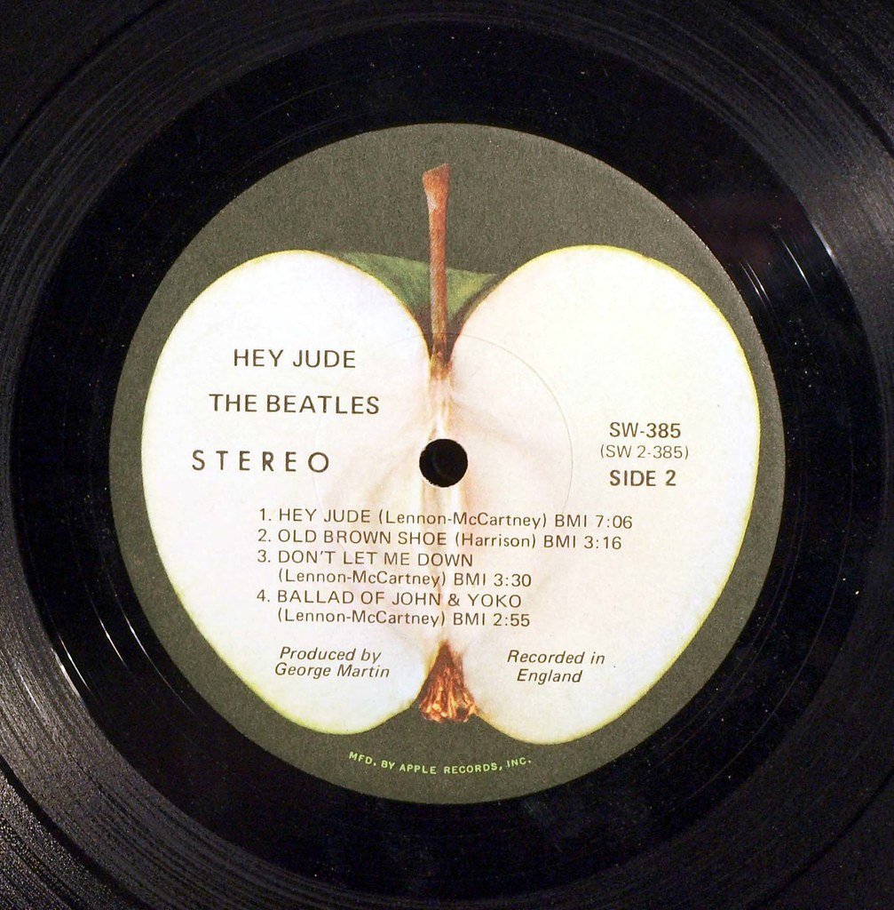 7. "Hey Jude" - The Beatles (1968): A Singalong That Conquered Generations (badgreeb RECORDS - art -photos, Flickr, CC BY-SA 2.0)