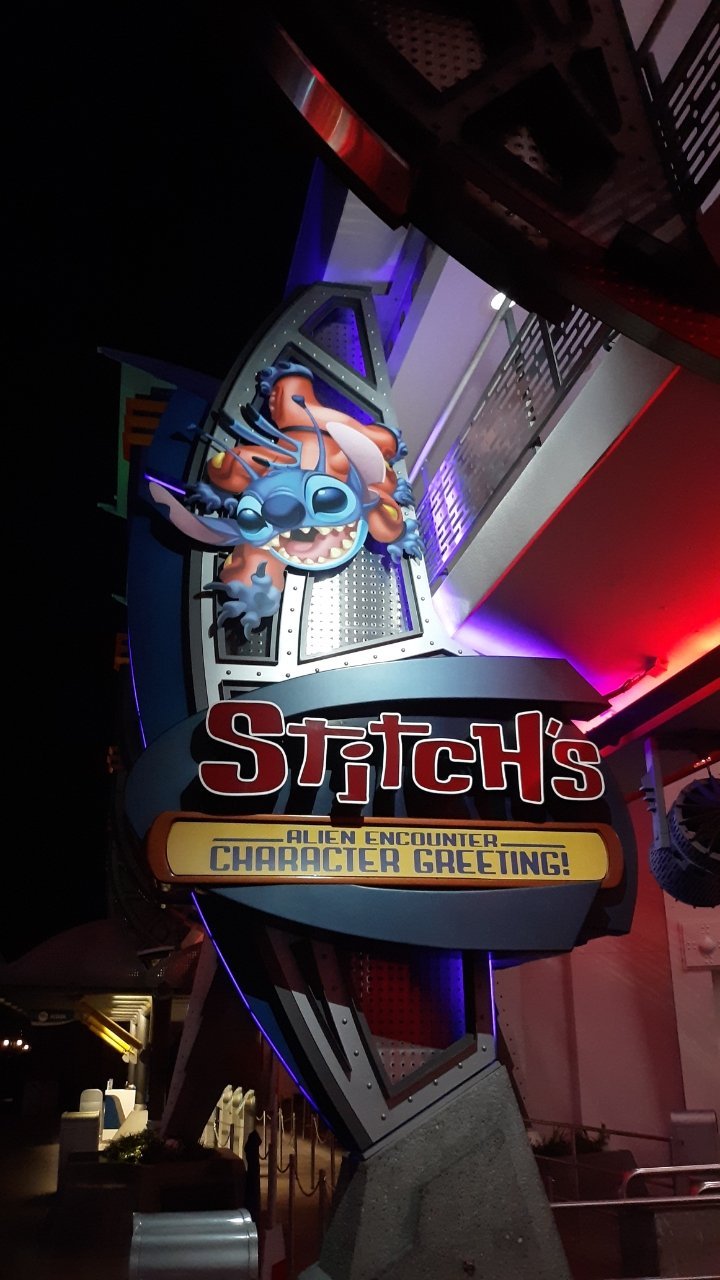 4. Lilo & Stitch (2002) (By HAL333, CC BY-SA 4.0)