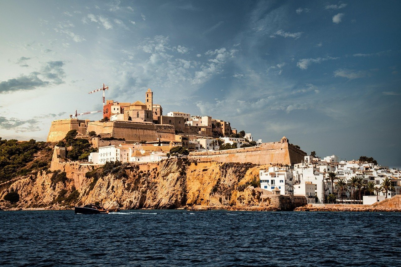 Ibiza, Spain: Before the Megaclubs Took Over (Image Credits: Pixabay)