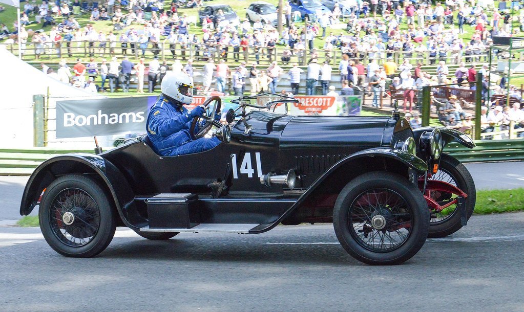 Bearcats! (Dave_S., Flickr, CC BY 2.0)