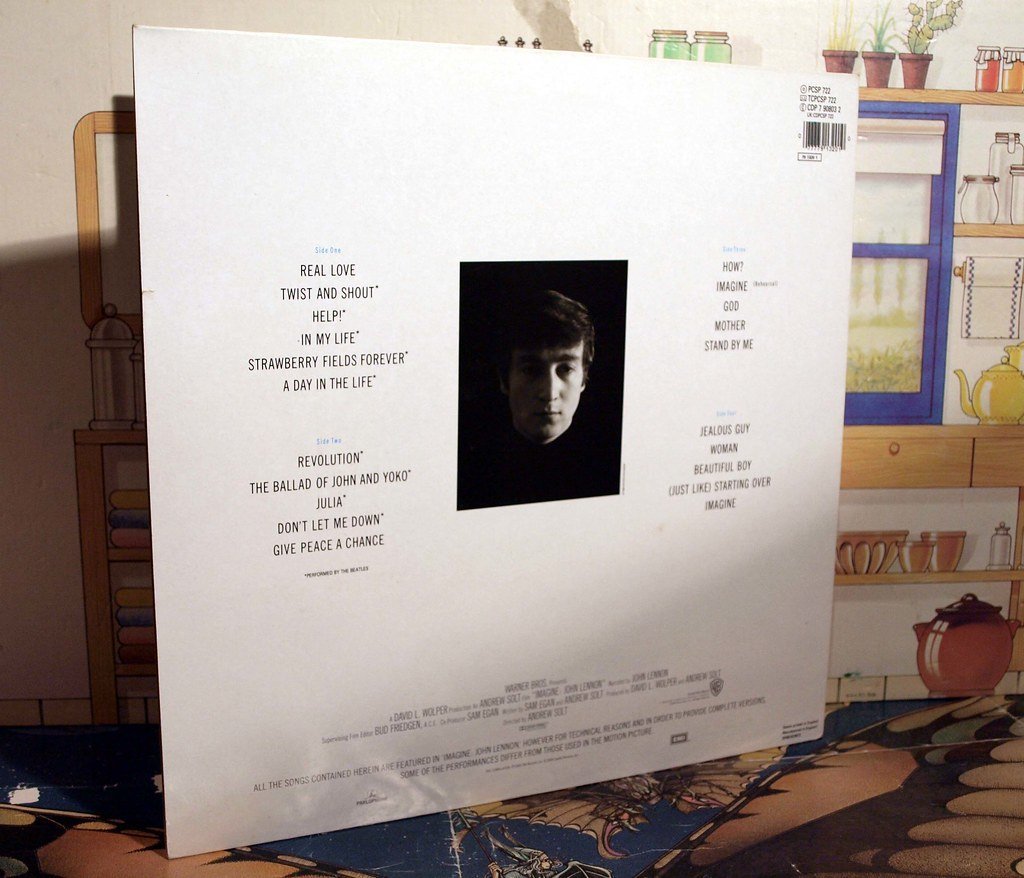 12. "Imagine" - John Lennon (badgreeb RECORDS - art -photos, Flickr, CC BY-SA 2.0)