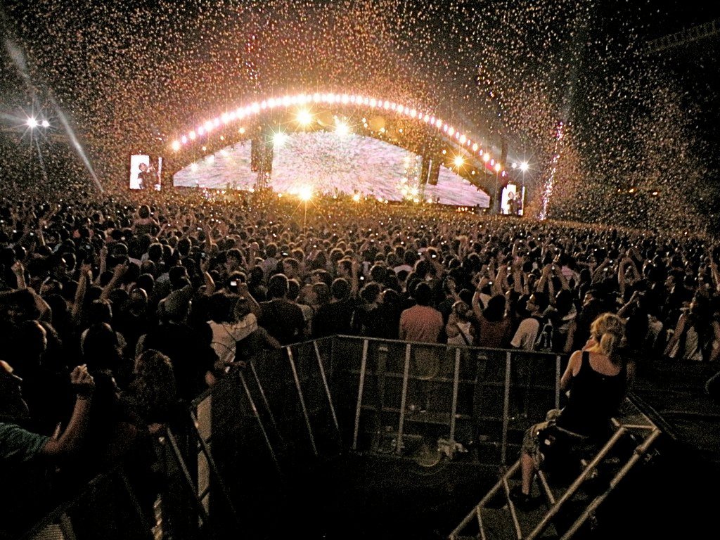 Adventure of a Lifetime by Coldplay (4ndie, Flickr, CC BY 2.0)