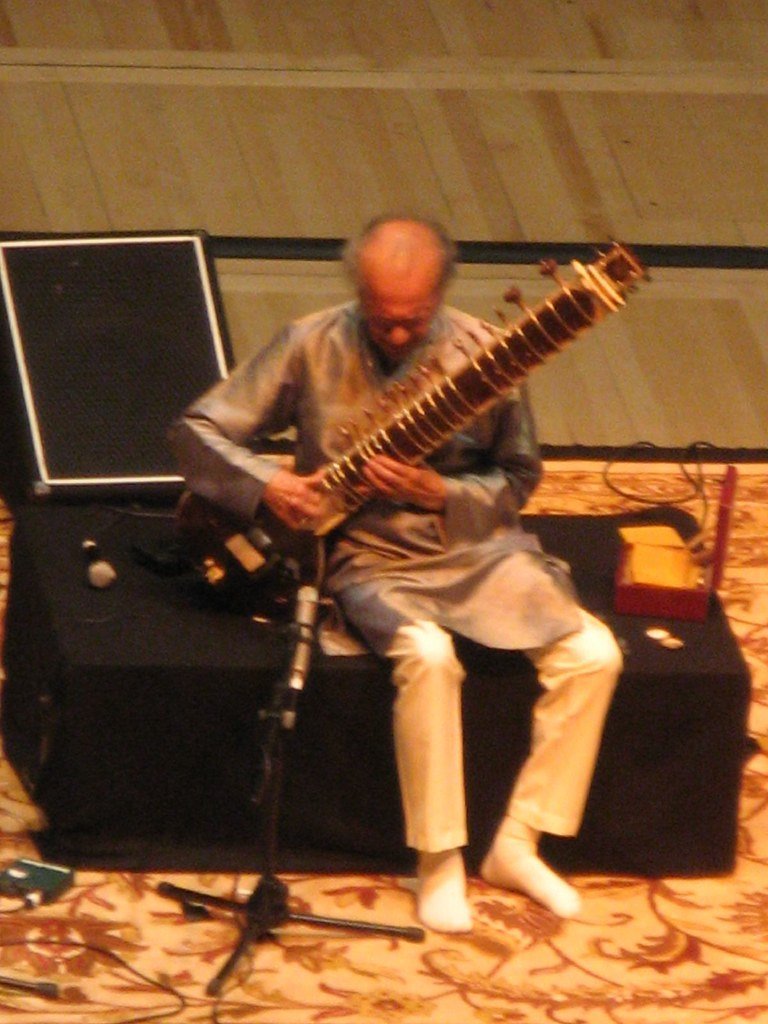 Fact 1: It Was Born From a Friendship, Not a Business Plan (urban worrier, Flickr, CC BY-SA 2.0)