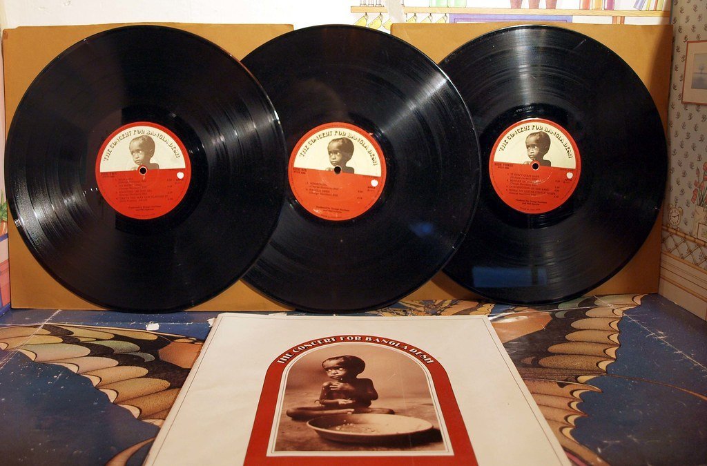 Fact 2: The Crisis That Sparked It All Was Catastrophic (badgreeb RECORDS - art -photos, Flickr, CC BY-SA 2.0)