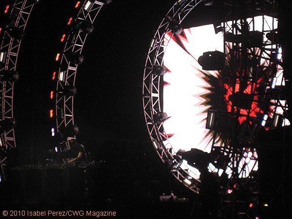 5. Electric Daisy Carnival (EDC) - Las Vegas, Nevada (chickswithguns, Flickr, CC BY-SA 2.0)