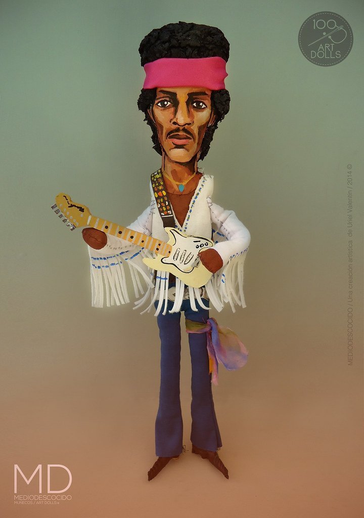 Jimi Hendrix Performed to an Audience That Had Mostly Already Left (MEDIODESCOCIDO, Flickr, CC BY 2.0)