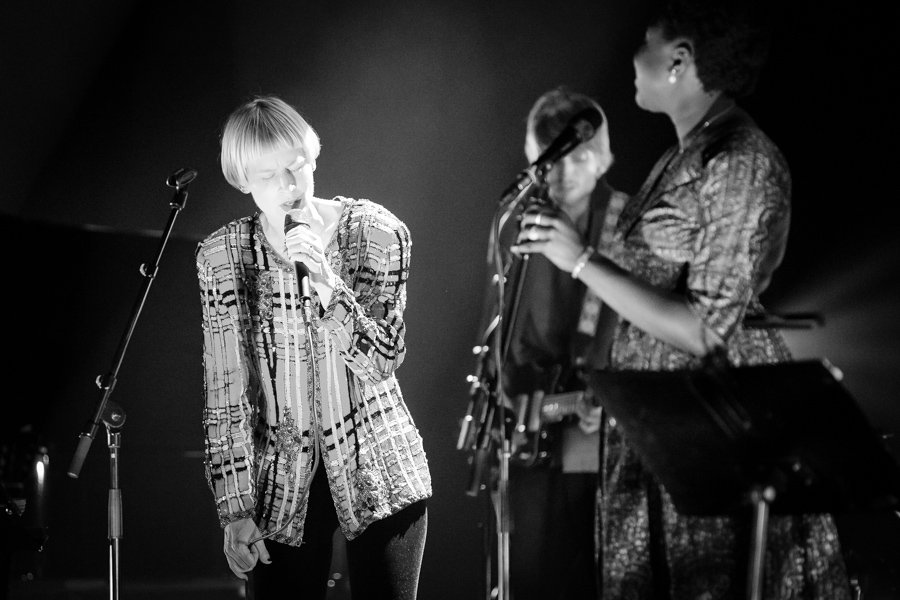 Joni Mitchell Wrote the Most Famous Woodstock Song Without Ever Being There (By Tore Sætre, CC BY-SA 4.0)