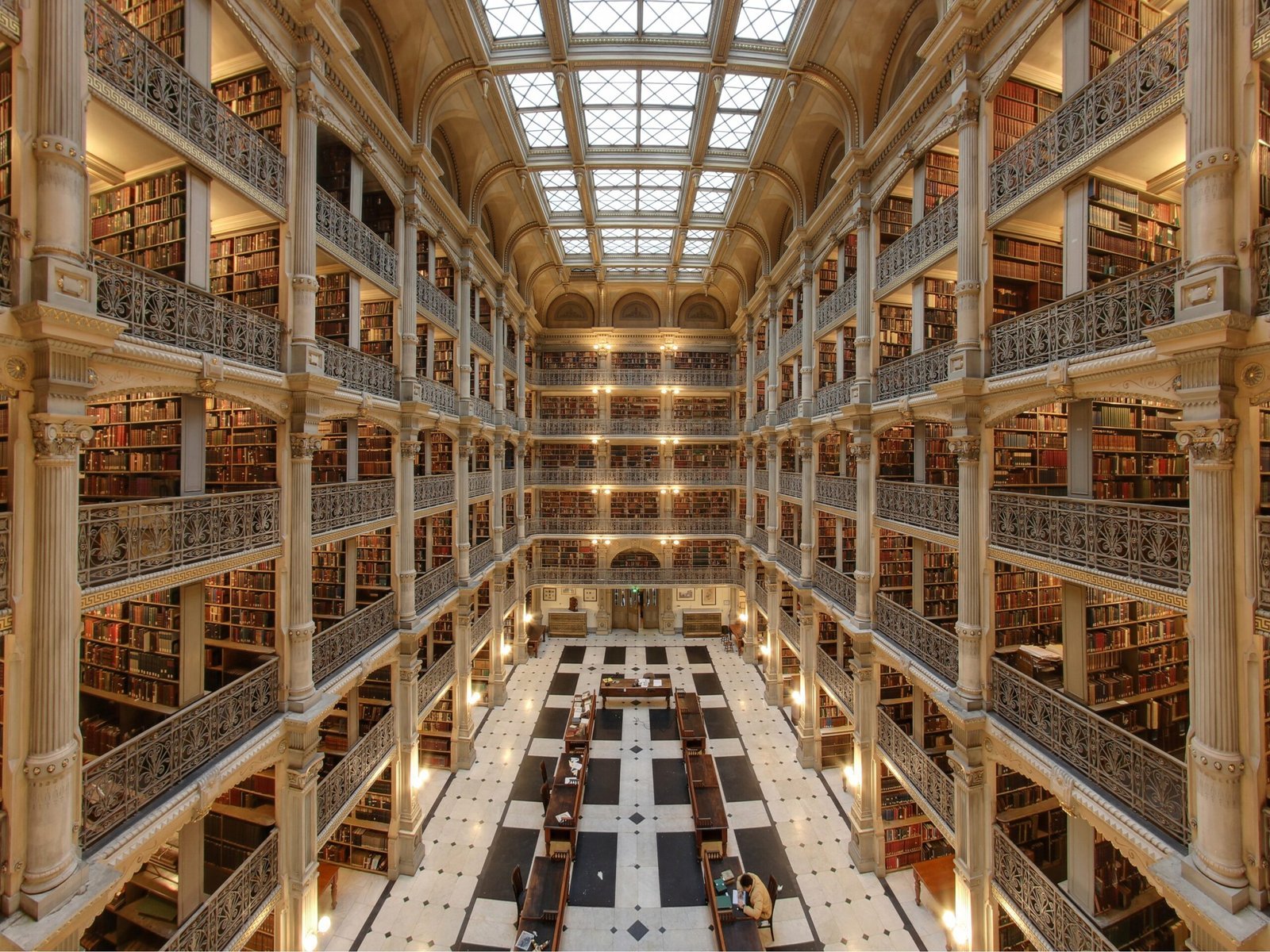 6. George Peabody Library, Baltimore, USA (By Matthew Petroff, CC BY-SA 3.0)