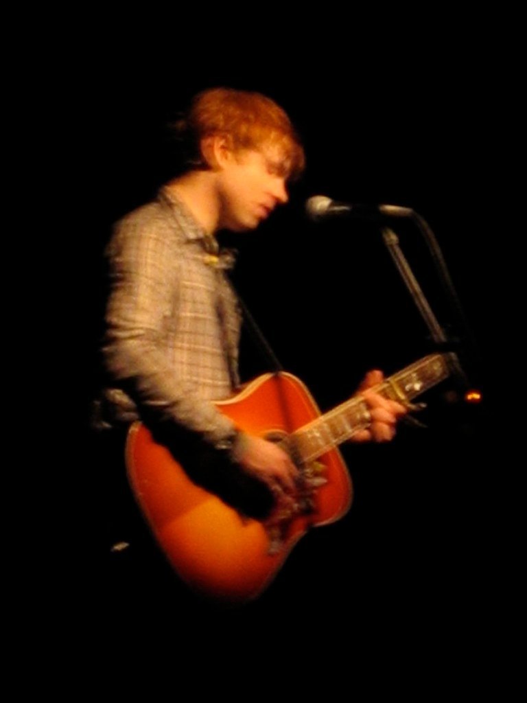 6. "A Bar Song (Tipsy)" – Shaboozey (daretothink, Flickr, CC BY 2.0)