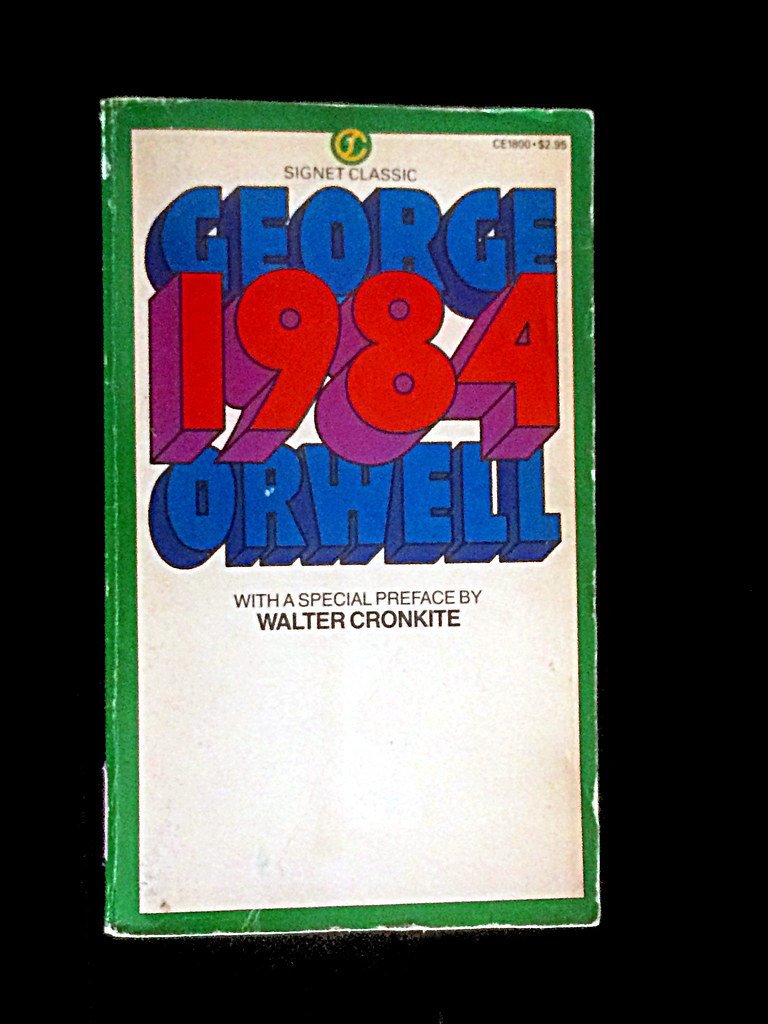 1984 by George Orwell (byzantiumbooks, Flickr, CC BY 2.0)