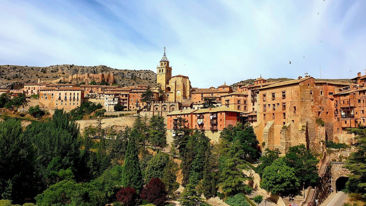 Albarracín, Spain: A Medieval Town Suspended in Amber (Image Credits: Pixabay)