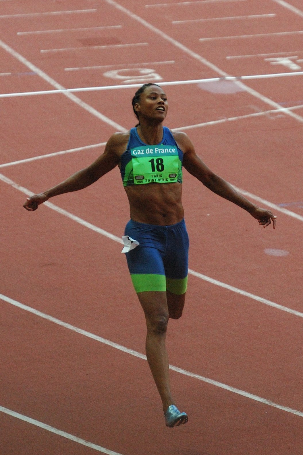 3. Marion Jones - Five Medals, One Devastating Confession (By https://www.flickr.com/photos/tfa/ Thomas Faivre-Duboz, CC BY-SA 2.0)