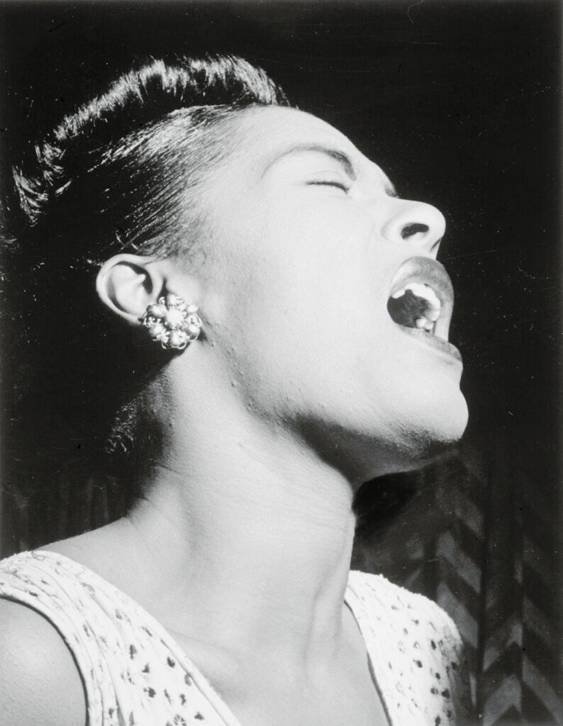 Strange Fruit - Billie Holiday (ChrisL_AK, Flickr, CC BY 2.0)