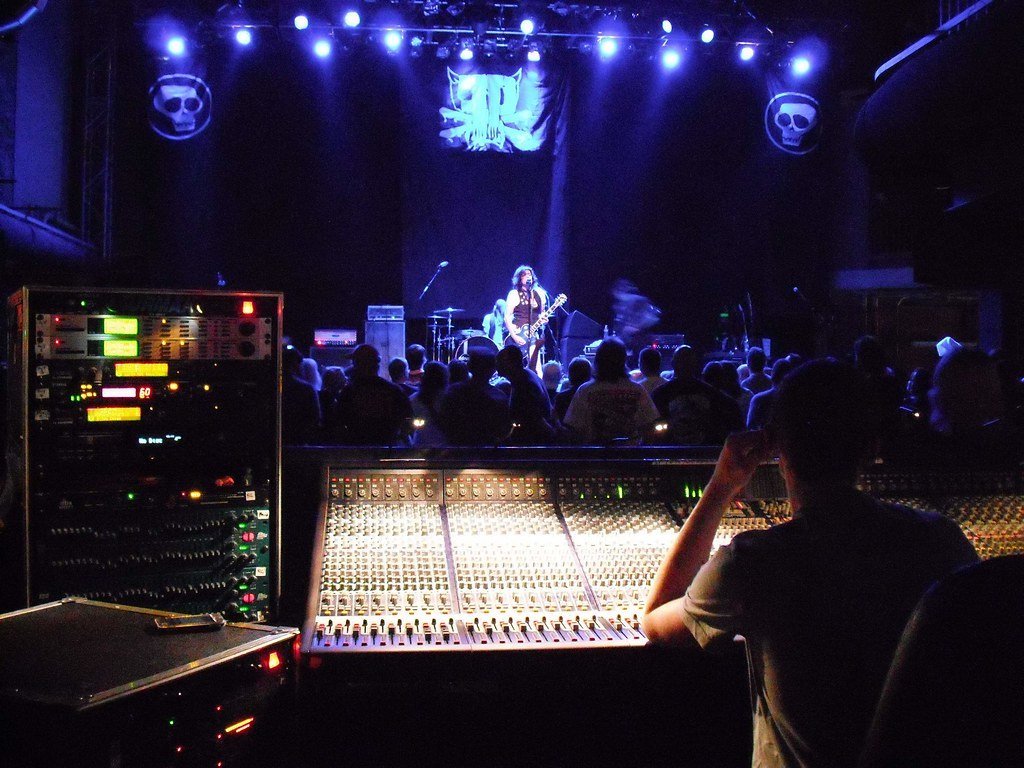 7. The Evolution of Music Through Culture and Science by Peter Townsend - Where Science Meets Sound (Ted Van Pelt, Flickr, CC BY 2.0)