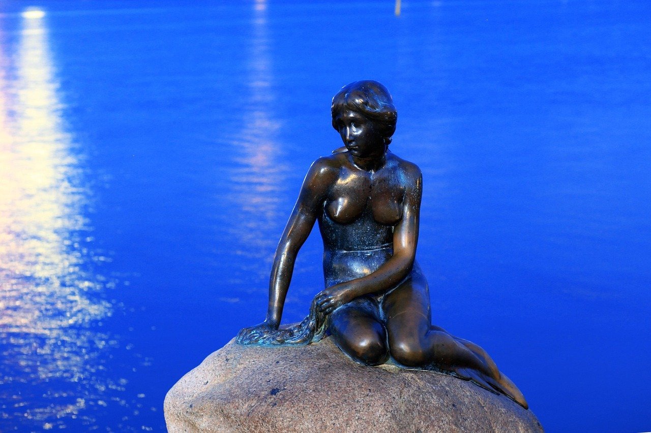 5. The Little Mermaid: A Tragedy of Unrequited Love and Sacrifice (Image Credits: Pixabay)