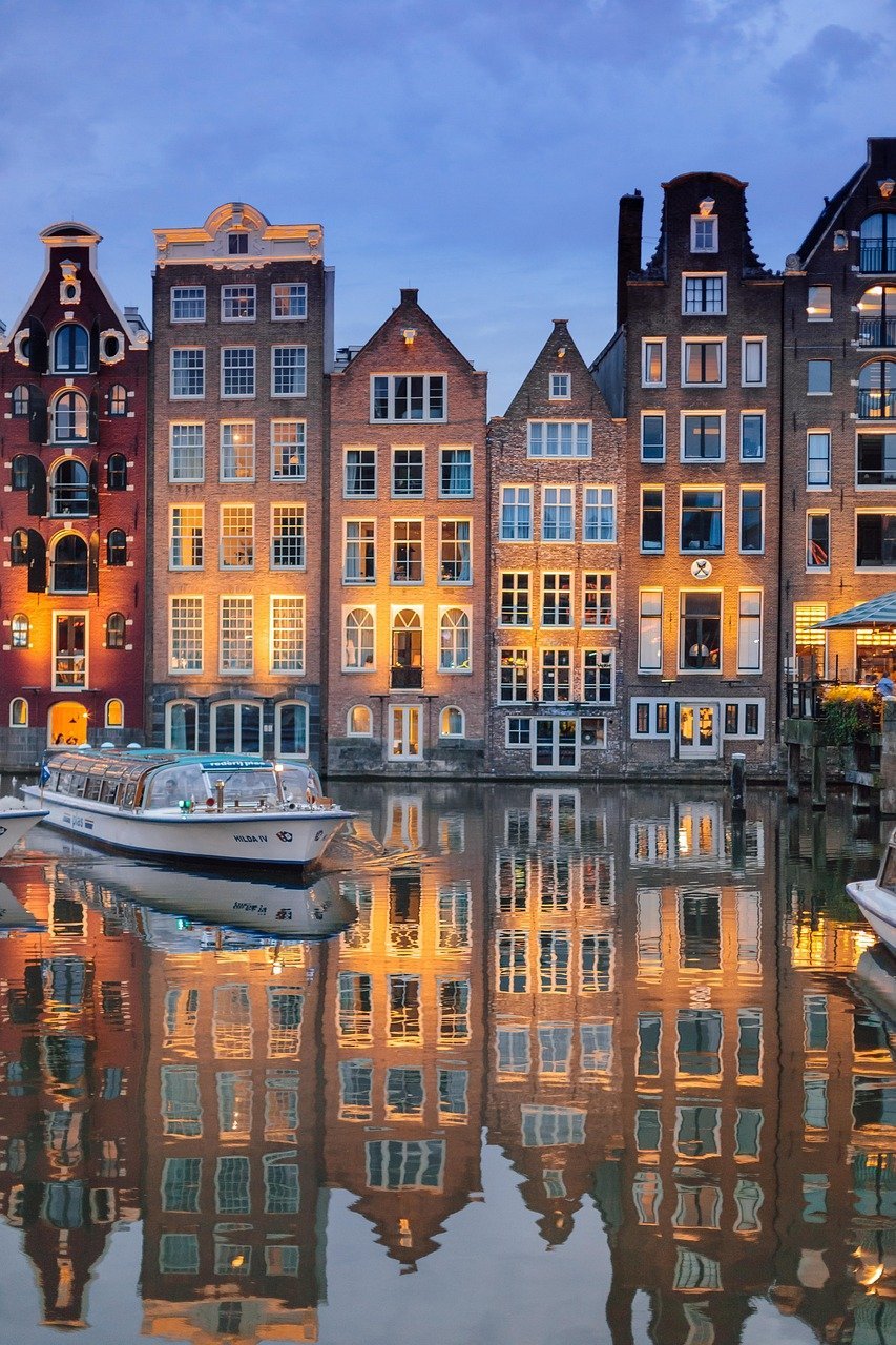Amsterdam, Netherlands (Image Credits: Pixabay)