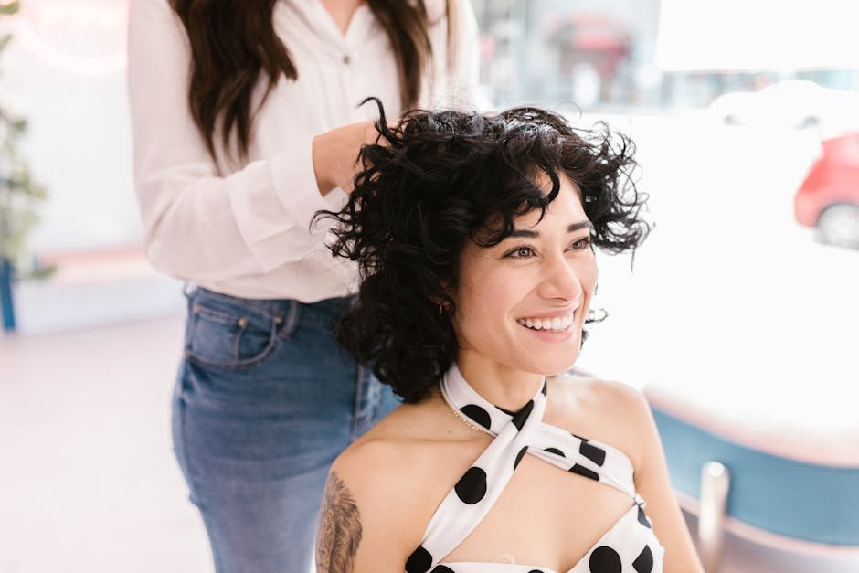 3. The Curly Shag: Effortless Texture Gets Its Moment (Image Credits: Pexels)