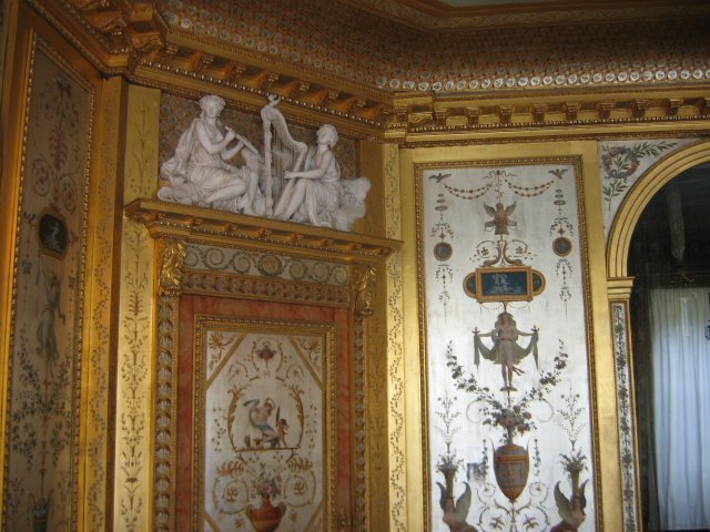 Marie Antoinette's Secret Chambers, Versailles, France (No machine-readable source provided. Own work assumed (based on copyright claims)., Public domain)