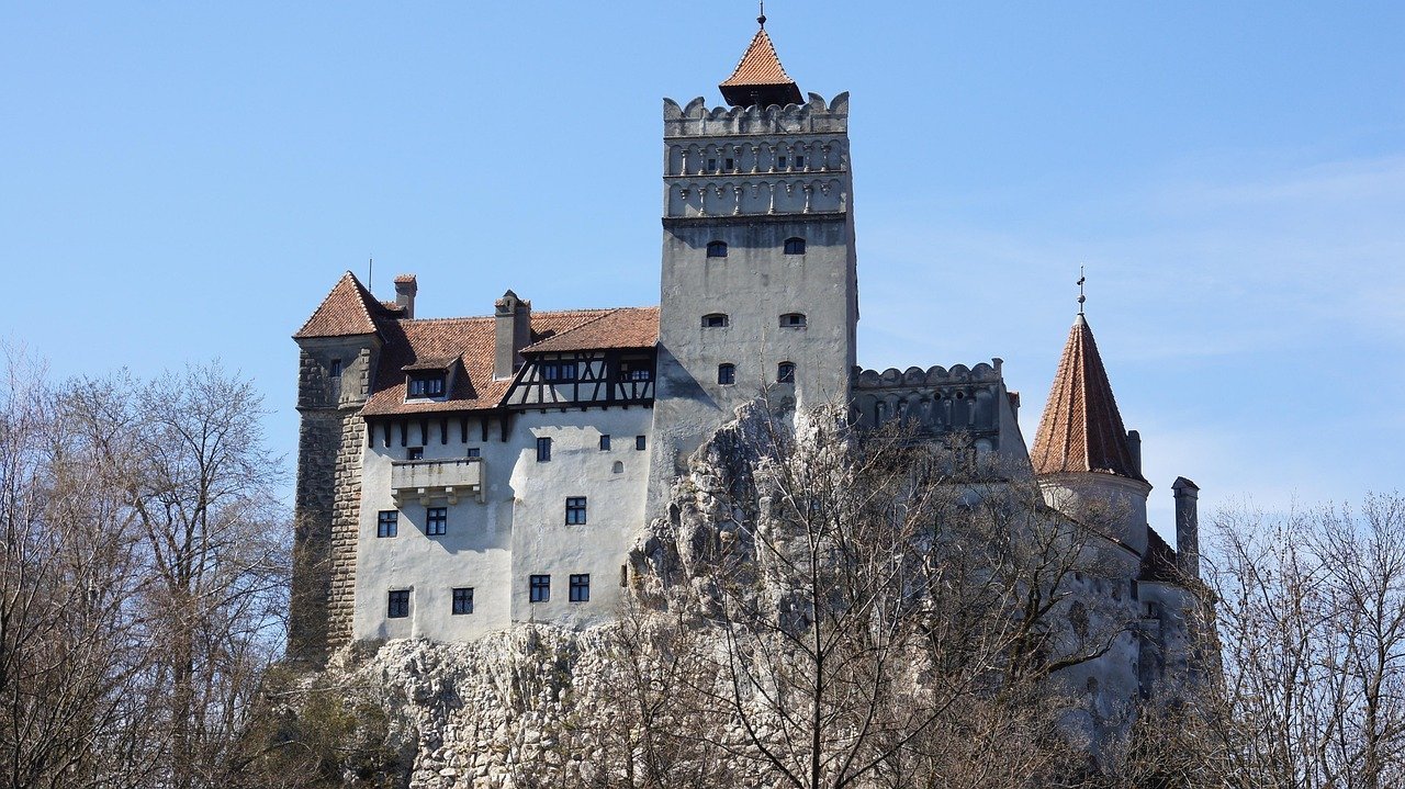 Escape Staircase, Bran Castle, Romania (Image Credits: Pixabay)