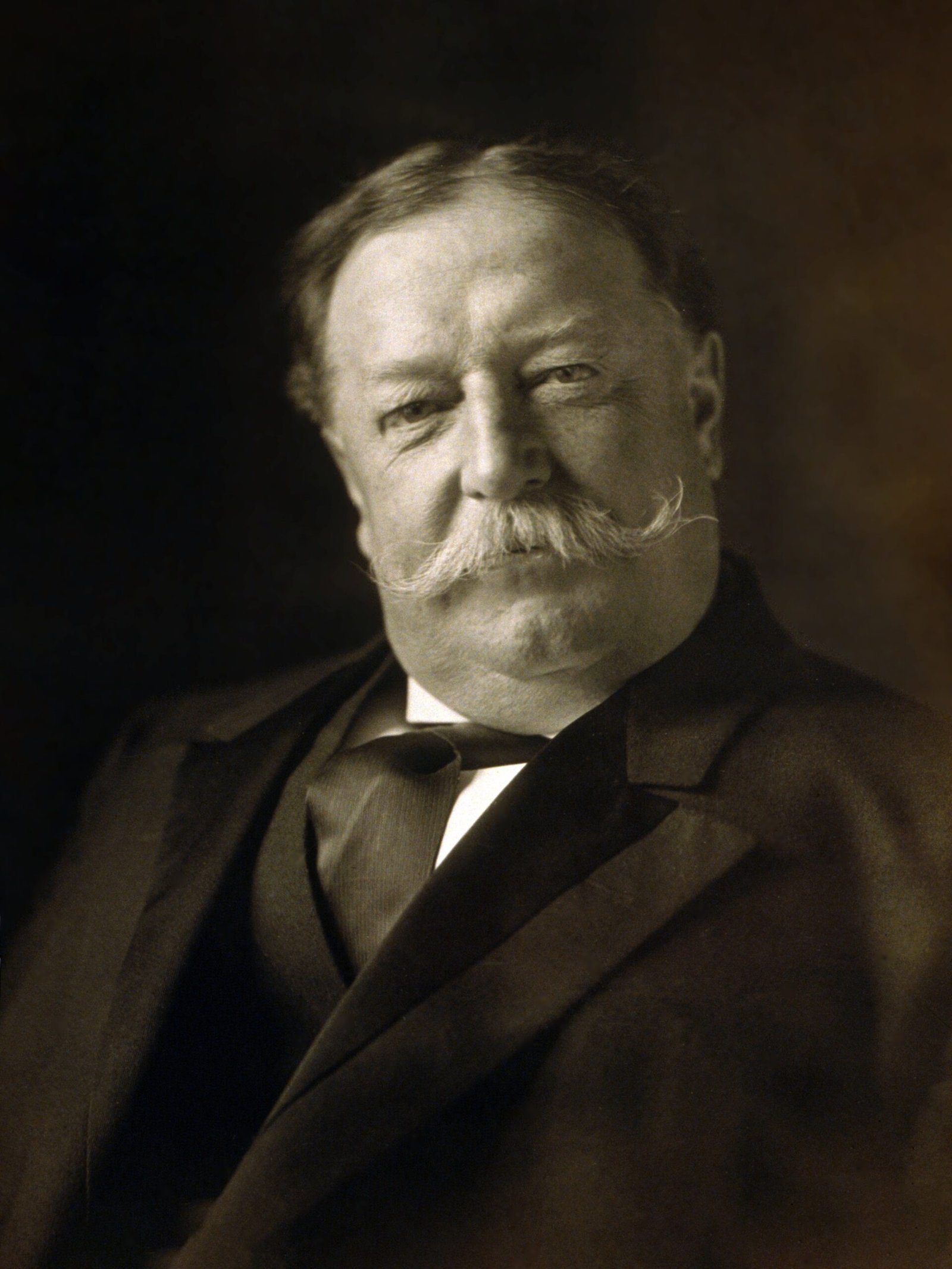 William Howard Taft's Hefty Morning Steaks (This image is available from the United States Library of Congress's Prints and Photographs division under the digital ID cph.3f06279.This tag does not indicate the copyright status of the attached work. A normal copyright tag is still required. See Commons:Licensing., Public domain)