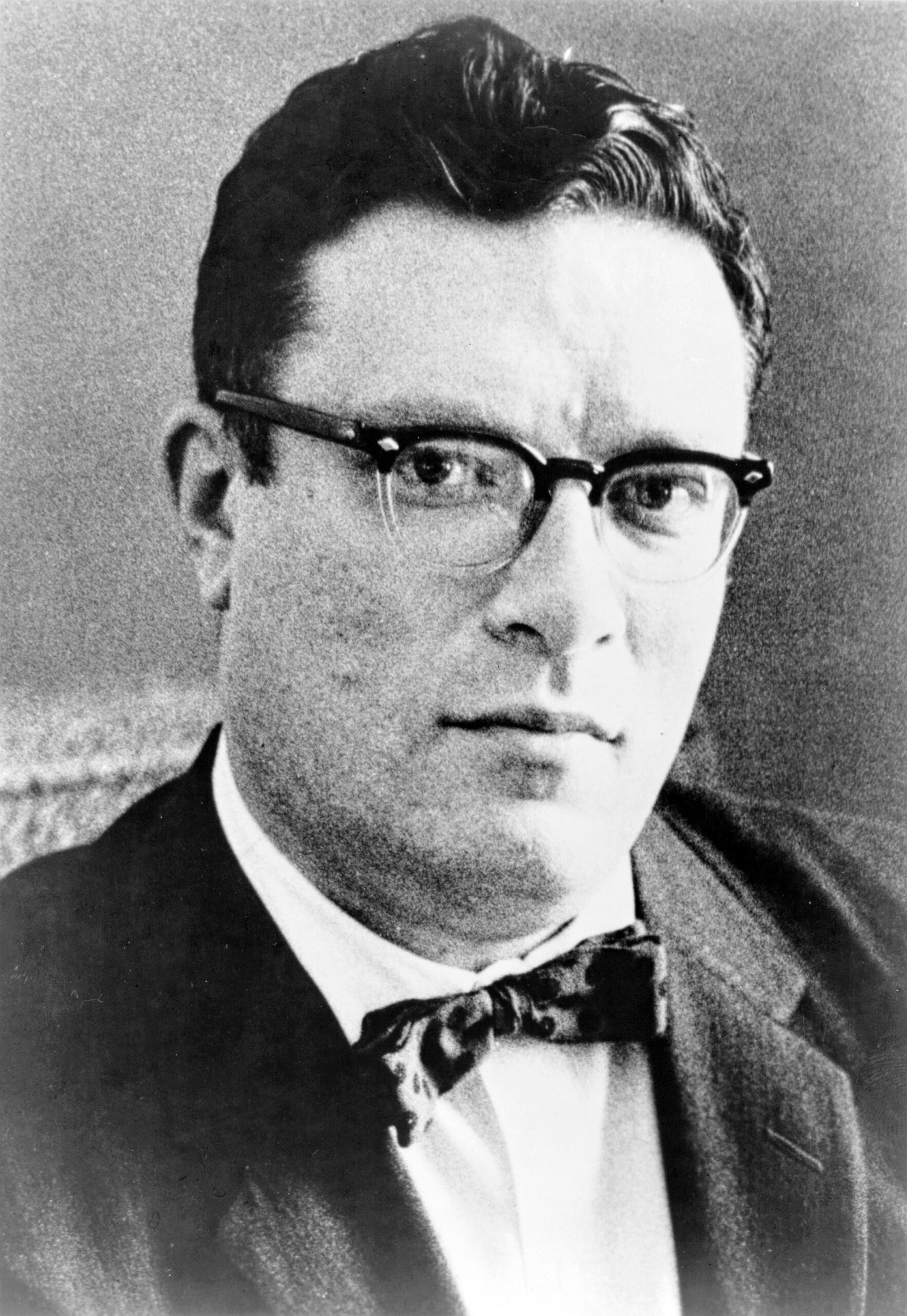 8. Isaac Asimov: Robots, Ethics, and the Machine Future (United States Library of Congress. New York World-Telegram and the Sun Newspaper Photograph Collection. Call number: NYWTS - BIOG--Asimov, Isaac, Dr. <item> [P&P]. Reproduction number: LC-USZ62-115121, Public domain)