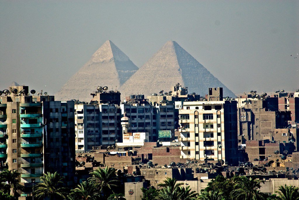 Cairo, Egypt - A Modern Megacity Perched on the Edge of Antiquity (Sirsnapsalot, Flickr, CC BY 2.0)