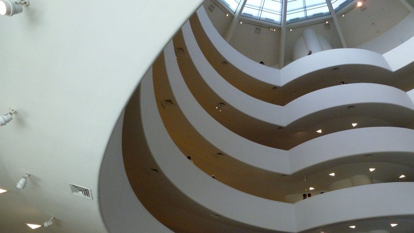 8. Solomon R. Guggenheim Museum, New York, USA (By Stevenuccia, CC BY-SA 3.0)