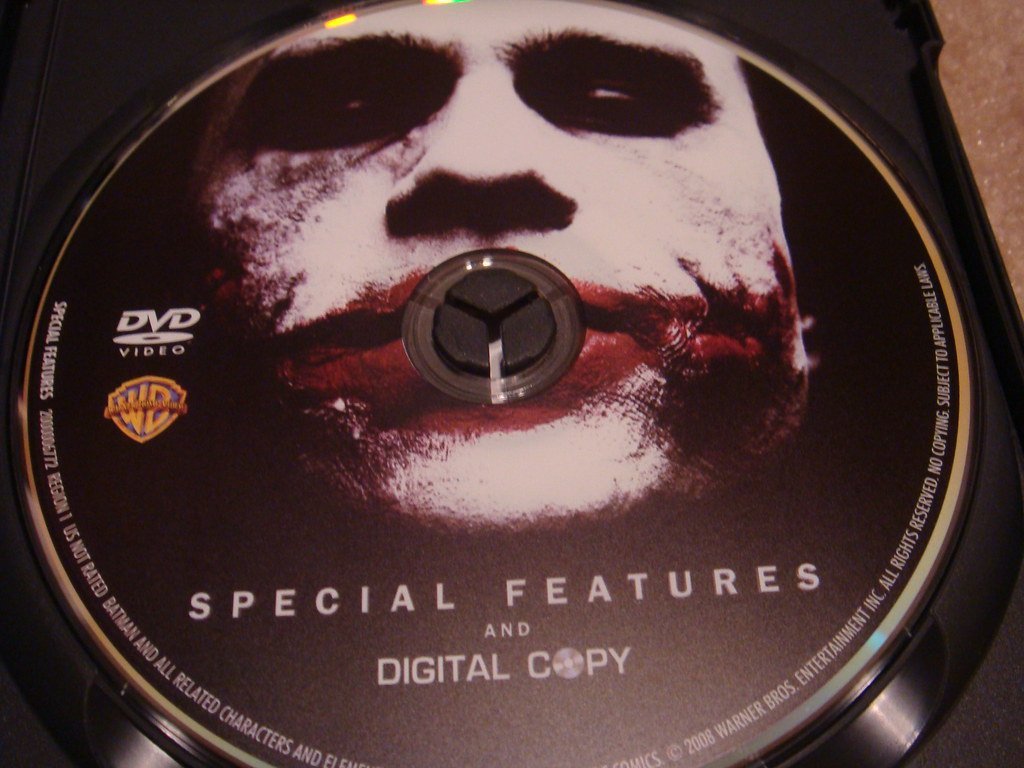 "Why So Serious?" - The Dark Knight (2008) (Debs (ò‿ó)♪, Flickr, CC BY 2.0)