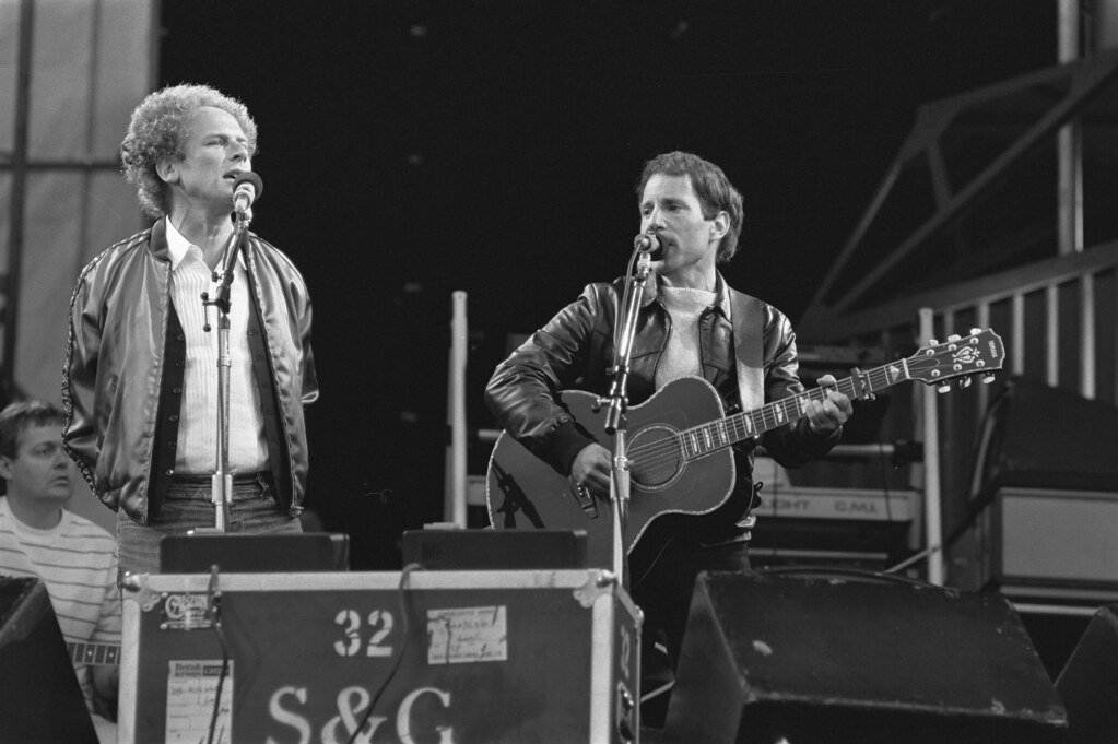 Simon and Garfunkel: Poetry Meets Pure Voice (Image Credits: Flickr)