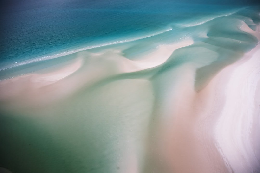 Whitehaven Beach, Australia (Image Credits: Unsplash)