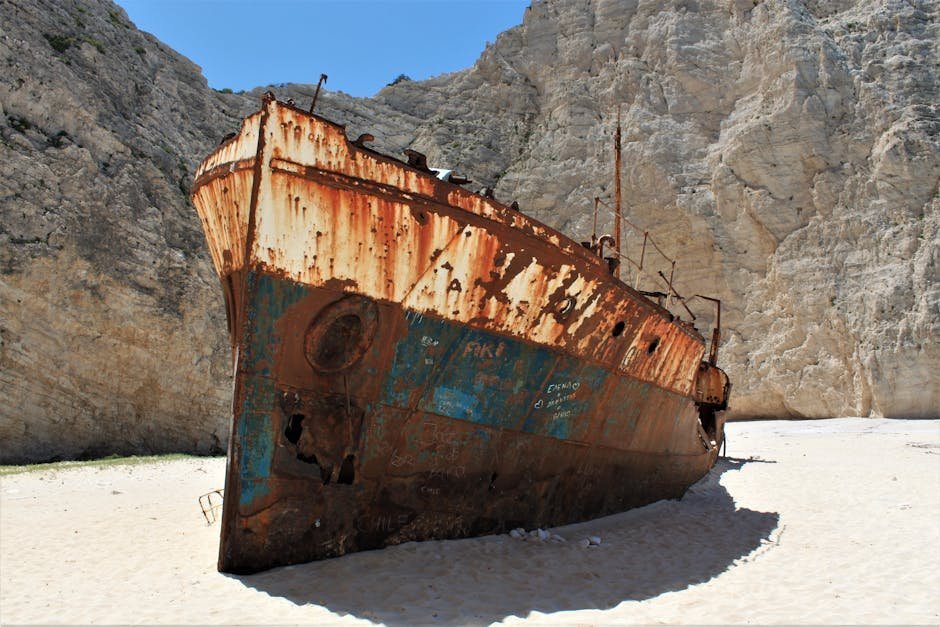 Navagio (Shipwreck) Beach, Zakynthos, Greece (Image Credits: Pexels)