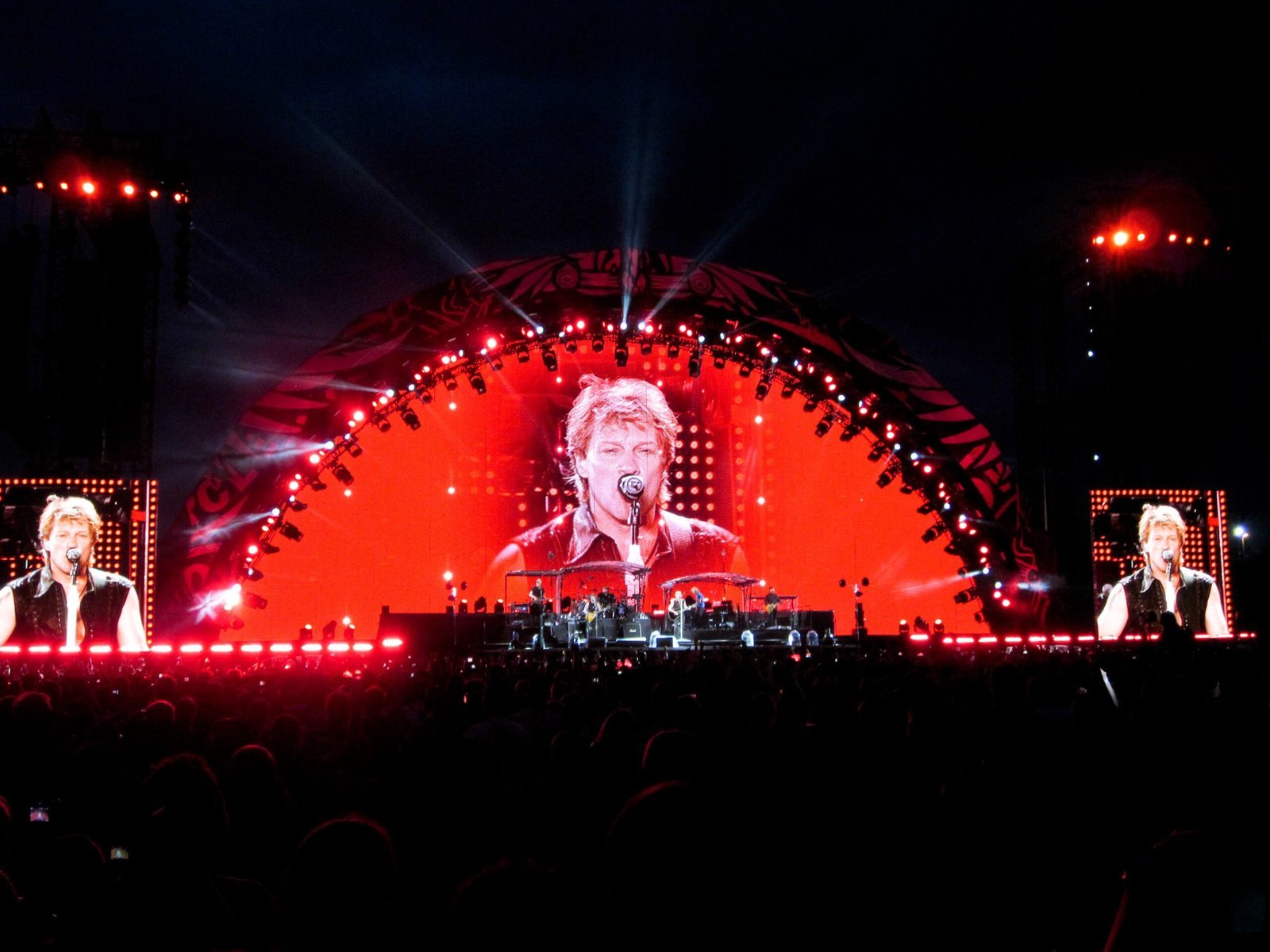 12. "Livin' on a Prayer" by Bon Jovi (1986) (By Umberto Rotundo, CC BY 2.0)