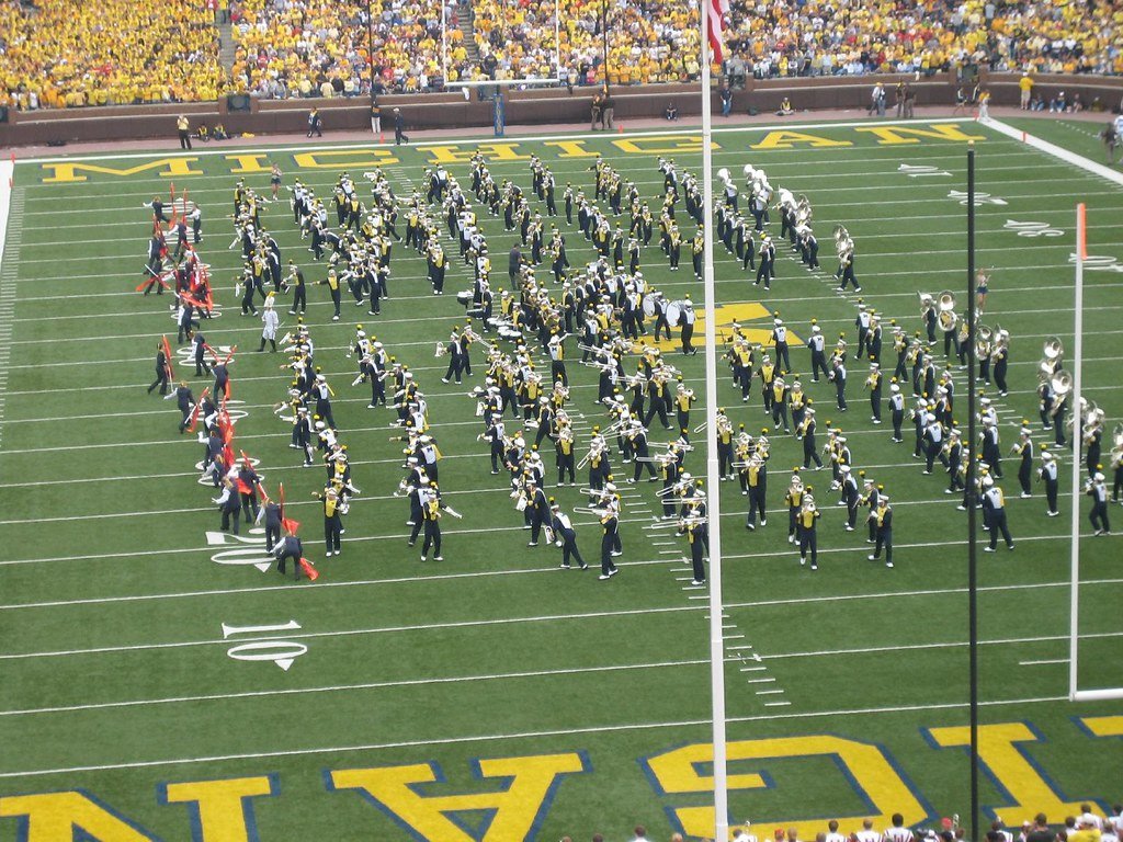 3. Super Bowl XXVII Halftime Show (1993) (cheri0627, Flickr, CC BY 2.0)