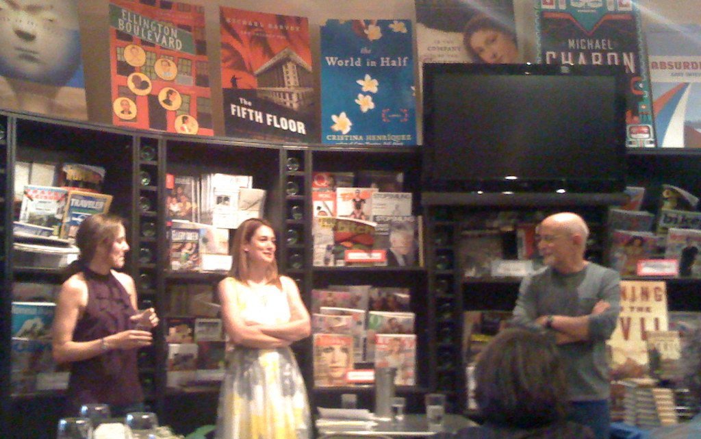 Gone Girl by Gillian Flynn (Amy Guth, Flickr, CC BY 2.0)