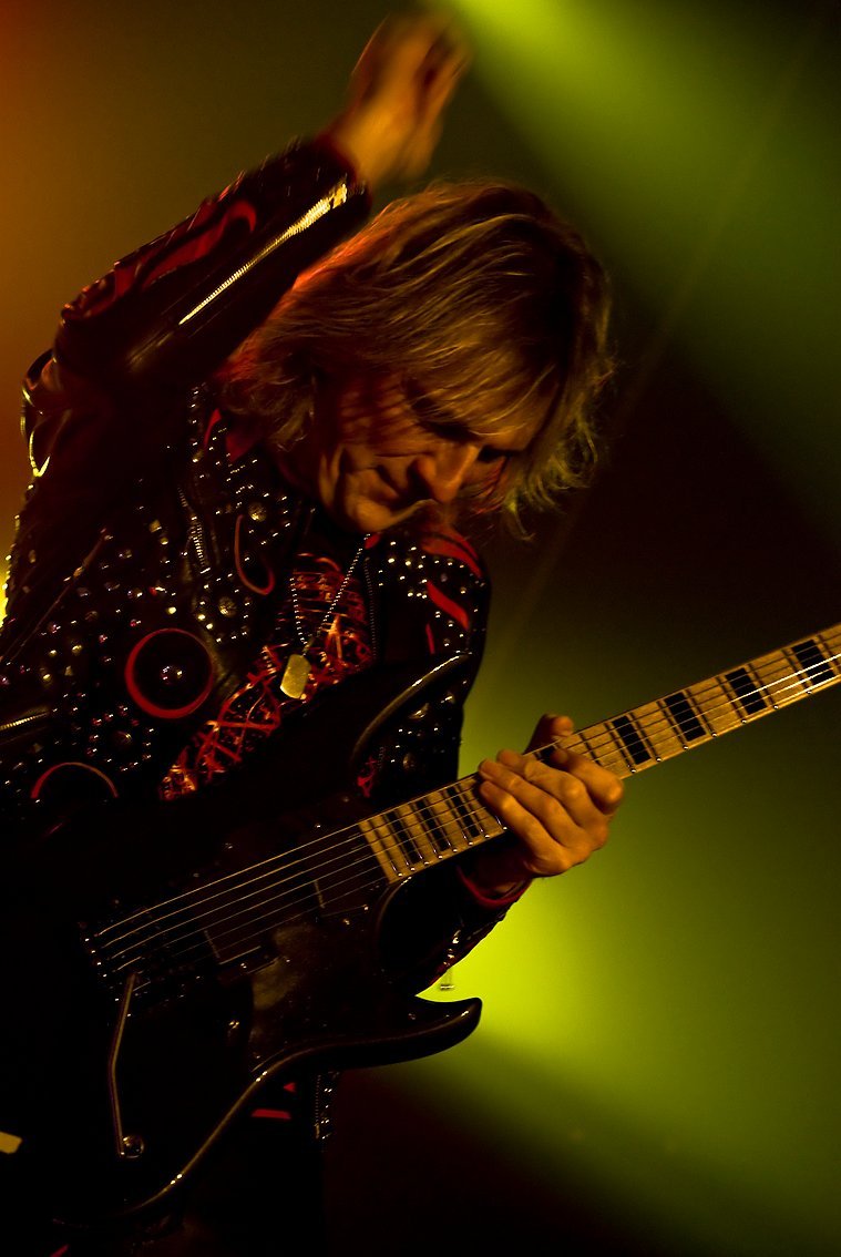 Hell Bent for Leather by Judas Priest (1978) (priest feast 38 - judas priest 06, CC BY 2.0)