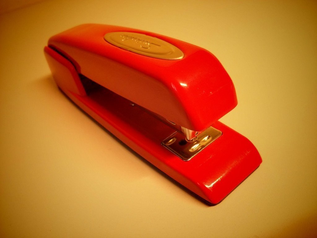 Red Stapler from Office Space (1999) (Marit & Toomas Hinnosaar, Flickr, CC BY 2.0)